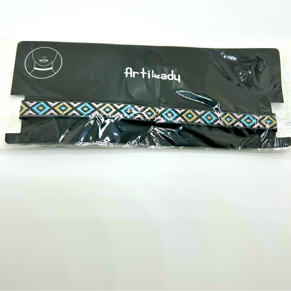 NWT Cloth Ribbon Choker